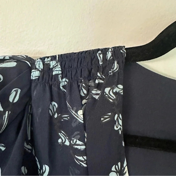 Club Monaco Women’s Silk V-Neck Puff Sleeve Navy Multi V Neck Dress Size 6 NWT - Picture 7 of 11